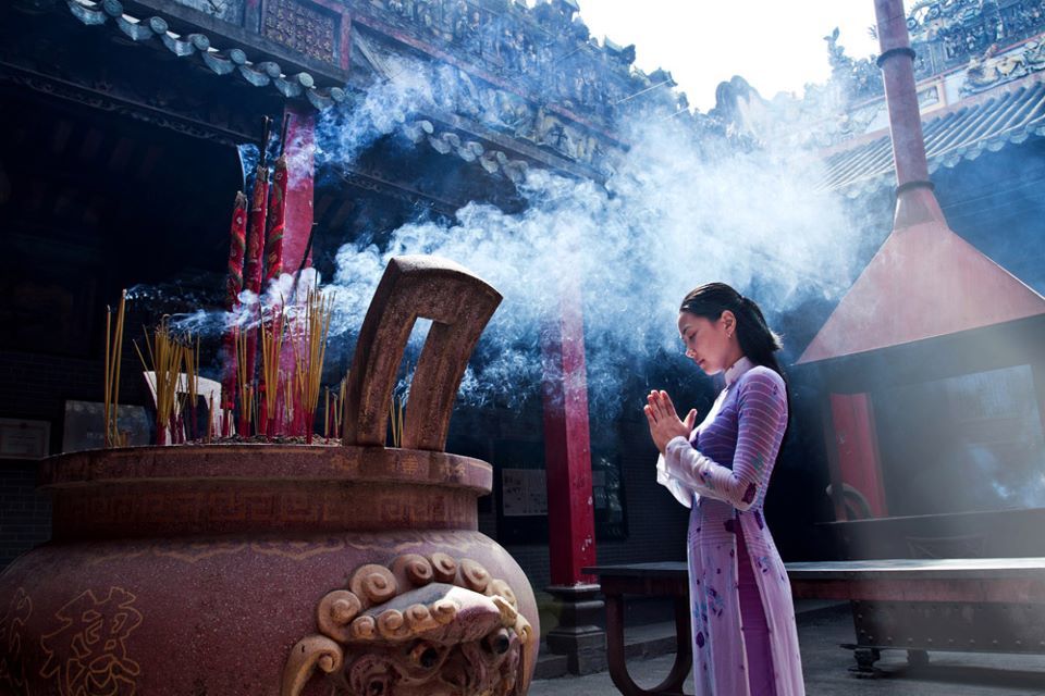 Mơ thấy đi chùa